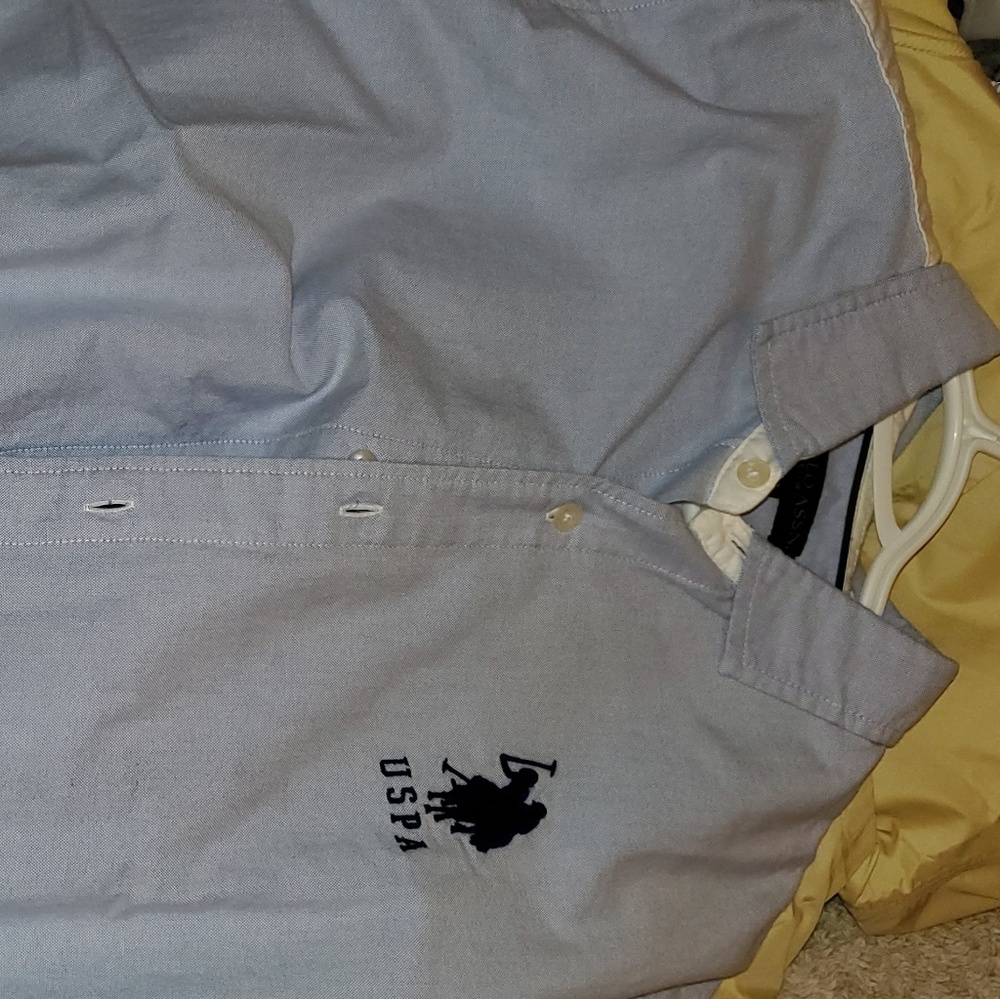 New polo long sleeve / no stains - rips  ,  never used